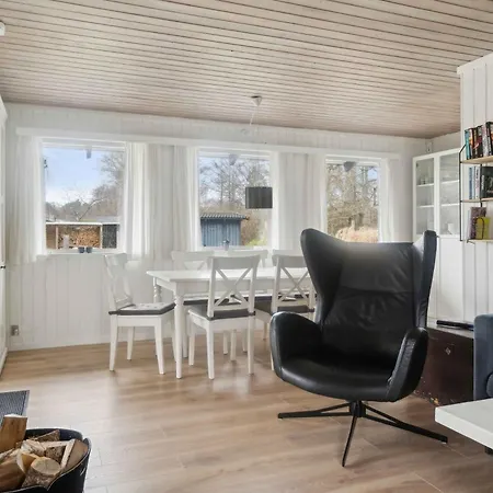 Lovely In Peaceful Surroundings Prázdninový dům *