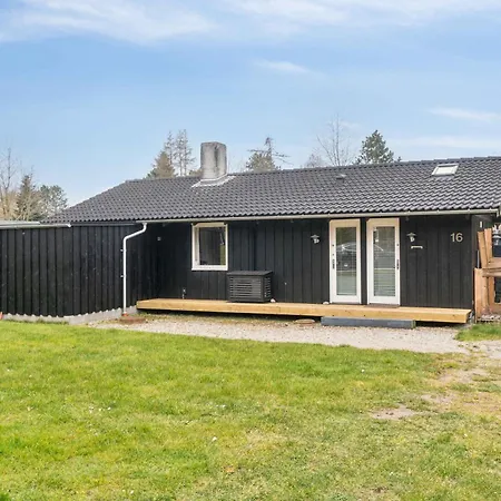 Lovely In Peaceful Surroundings Vejby