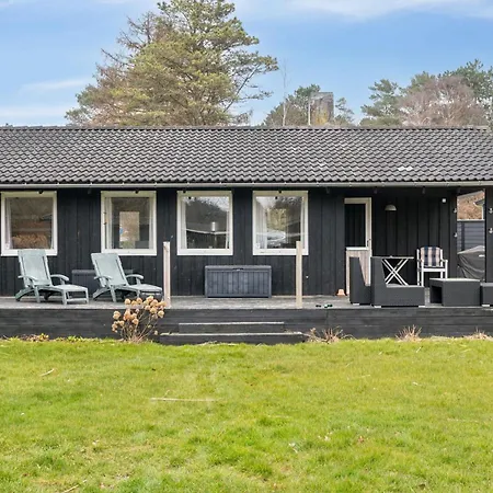 Lovely In Peaceful Surroundings Vejby